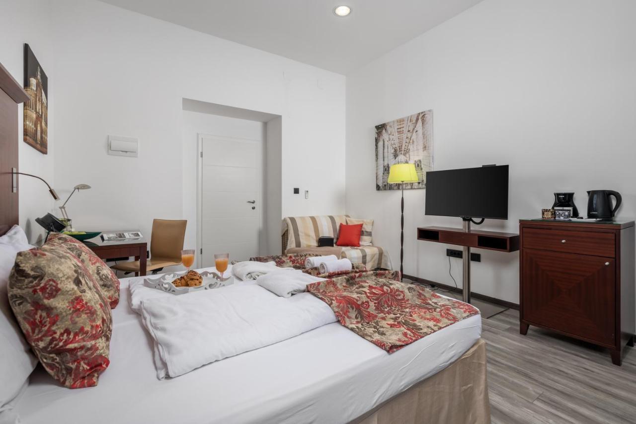 Apartament Continentale Rijeka Zewnętrze zdjęcie